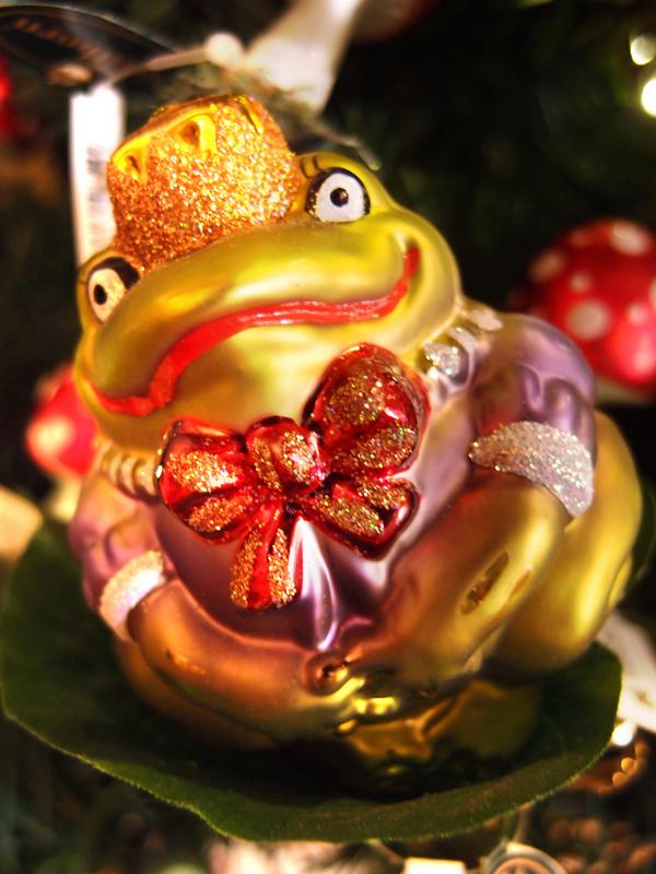 frog Christmas tree ornament