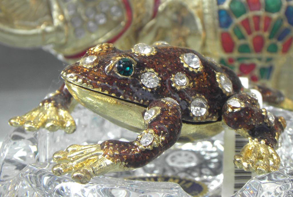 bejeweled frog