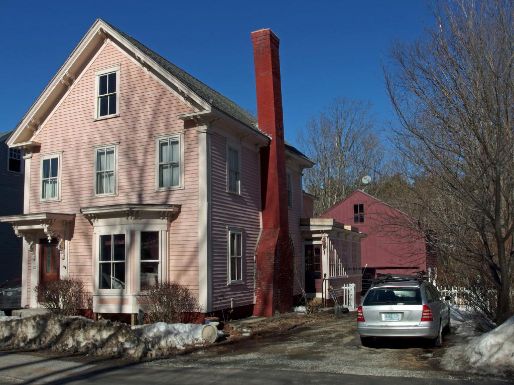 private home at Francestown in New Hampshire