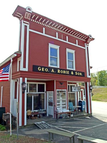 Roots Community Cafe near Heads Pond Trail at Hooksett in southern New Hampshire