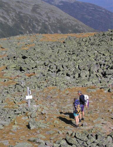 trail junction on the way to Mount Jefferson in New Hampshire