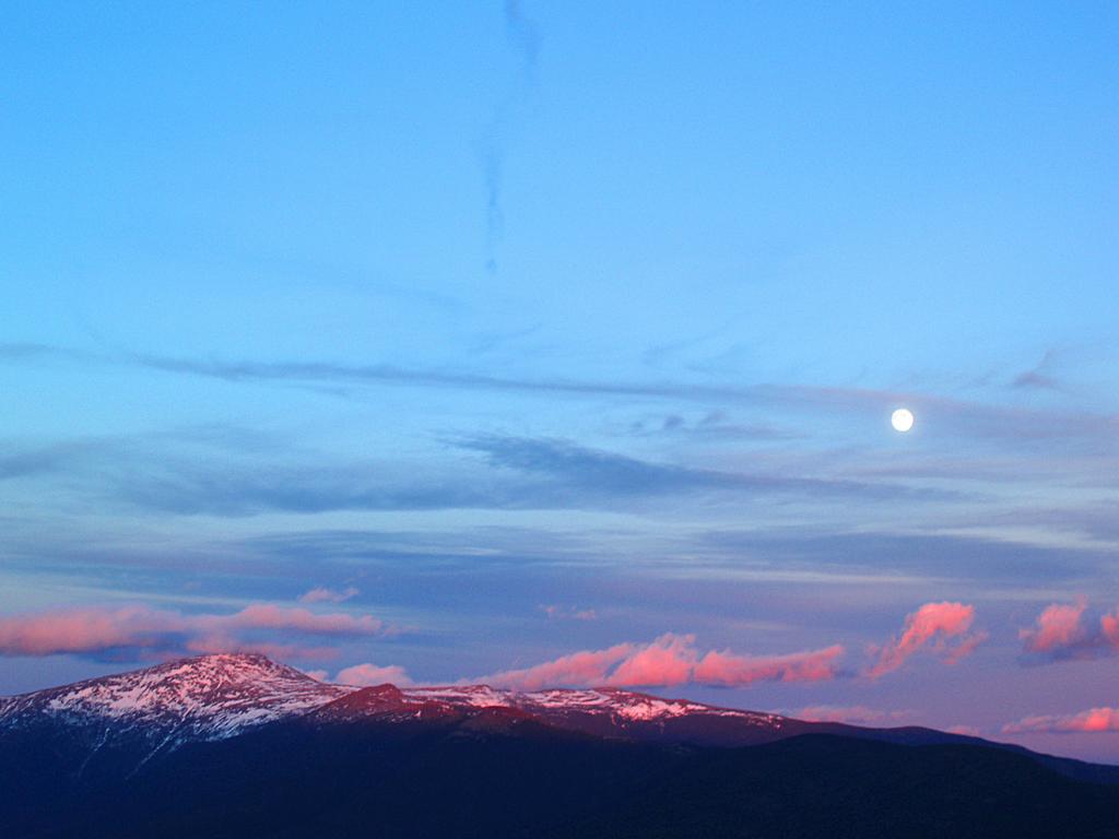 moonrise over Mount Washington as seen from Mount Tom in New Hampshire