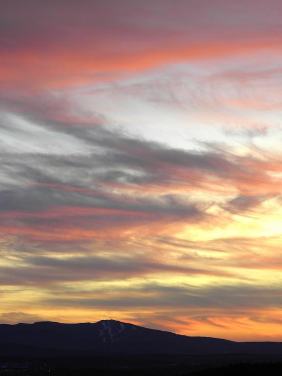 sunset view from Bog Mountain in New Hampshire