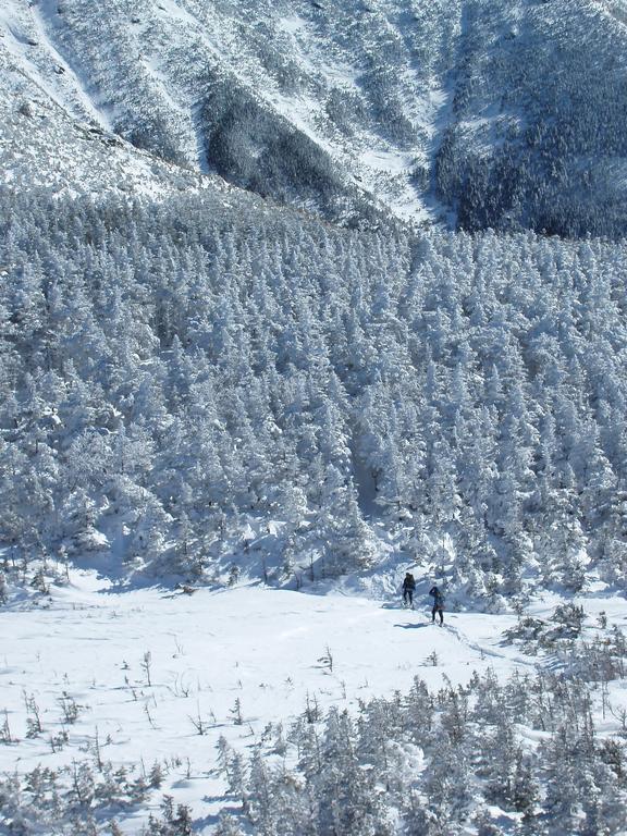 two winter hikers head up from Greanleaf Hut to Mount Lafayette in New Hampshire