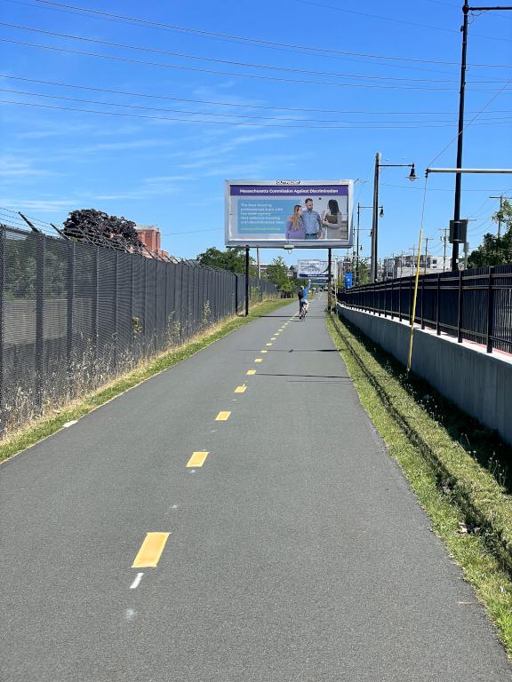 Marblehead Rail Trail in June in northeastern MassachusettsMarblehead Rail Trail in June in northeastern Massachusetts