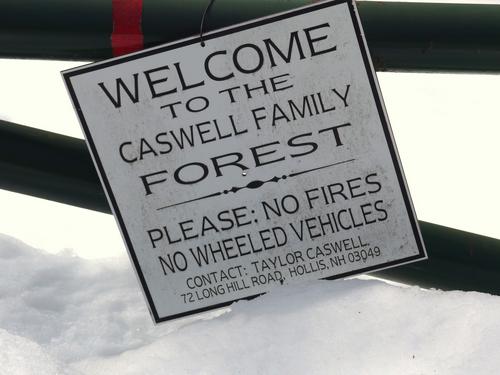 sign at the trailhead to Parker Mountain in northern New Hampshire