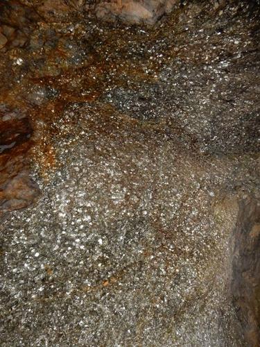 mica at Ruggles Mine in southern New Hampshire