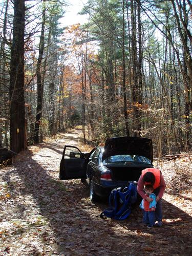 hikers parking at Russell Hill trailhead in New Hampshire