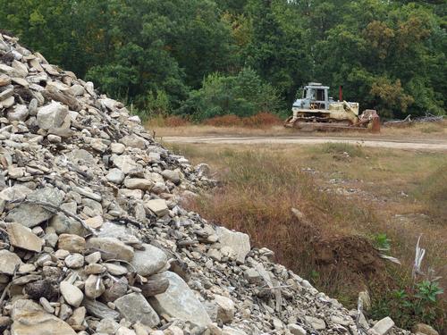 gravel pit on Seavey Hill at Pelham in southern New Hampshire