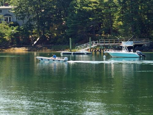 boating beside Wiggly Bridge near York Harbor in southern Maine