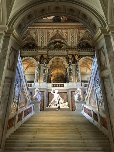 statue in the main lobby of the Museum of Fine Arts at Vienna, Austria